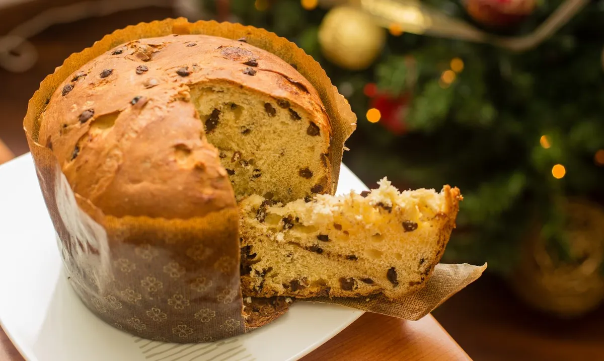 Traditional Christmas food in Peru: Paneton