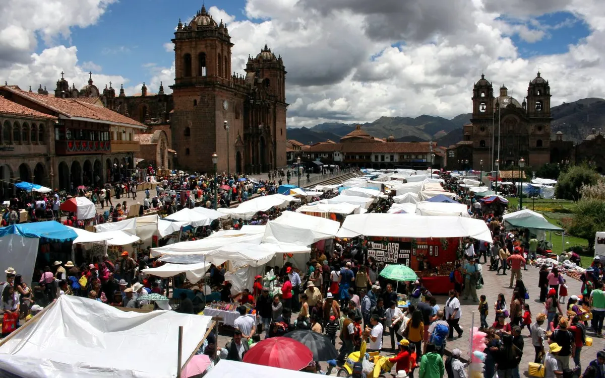 Santurantikuy, Christmas in Peru