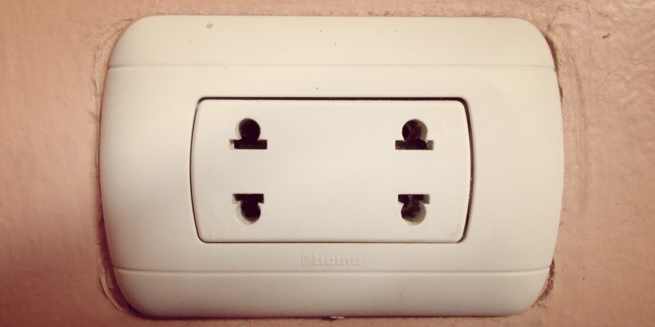 Electricity in Peru Voltage, Plugs, Outlets and Adapters New Peruvian