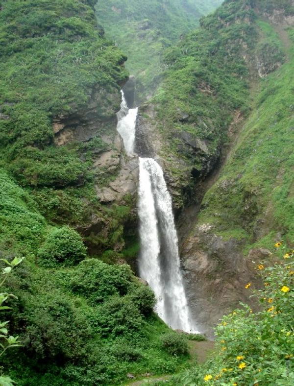 Antankallo Waterfall in Matucana, Huarochiri Antankallo Waterfall in Matucana, Huarochiri
